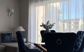 Hampton Apartament